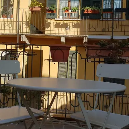Ai Civici Di - Ripa 49 *